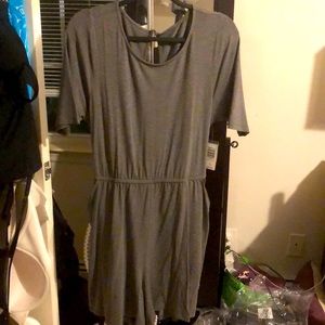 NWT Grey romper from torrid size 1